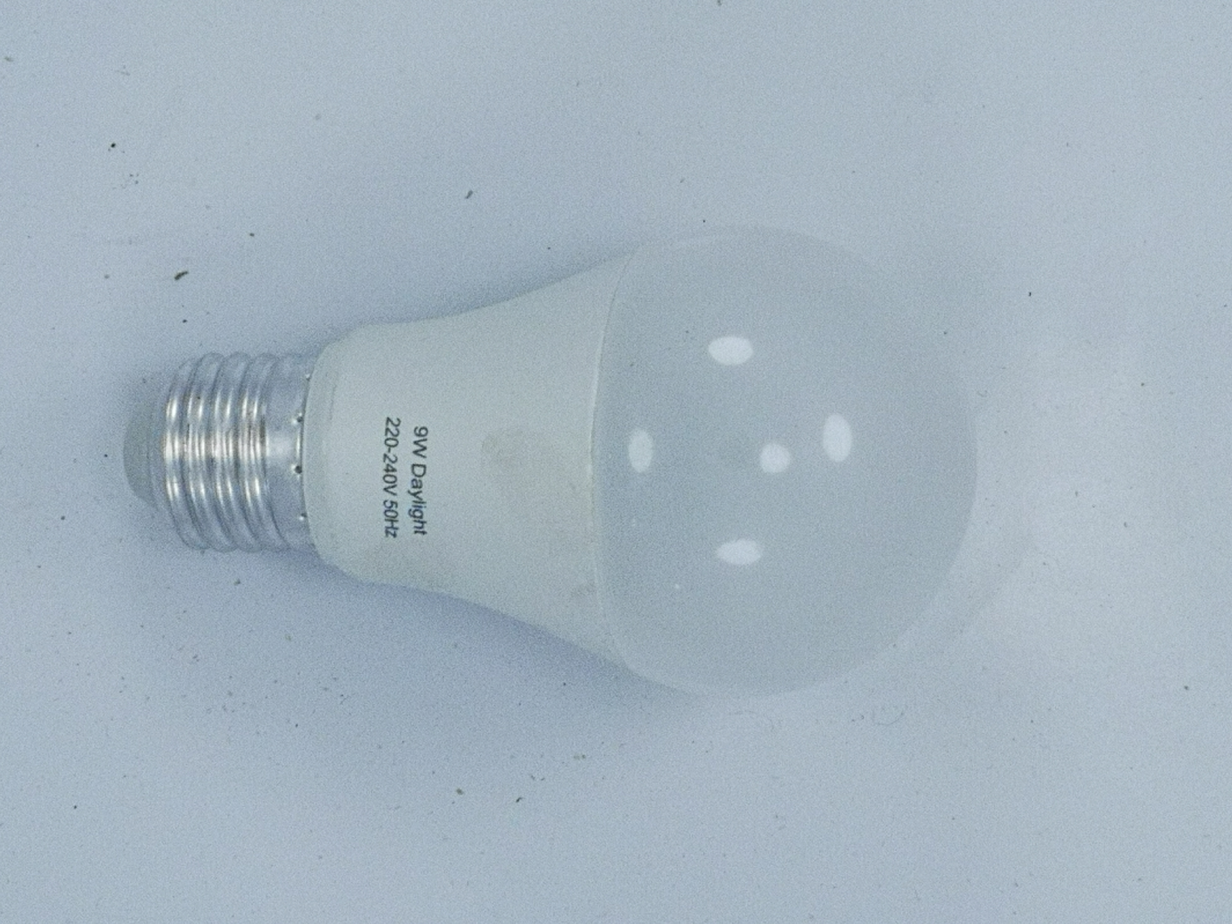 Neexlo LED 9w bulb 